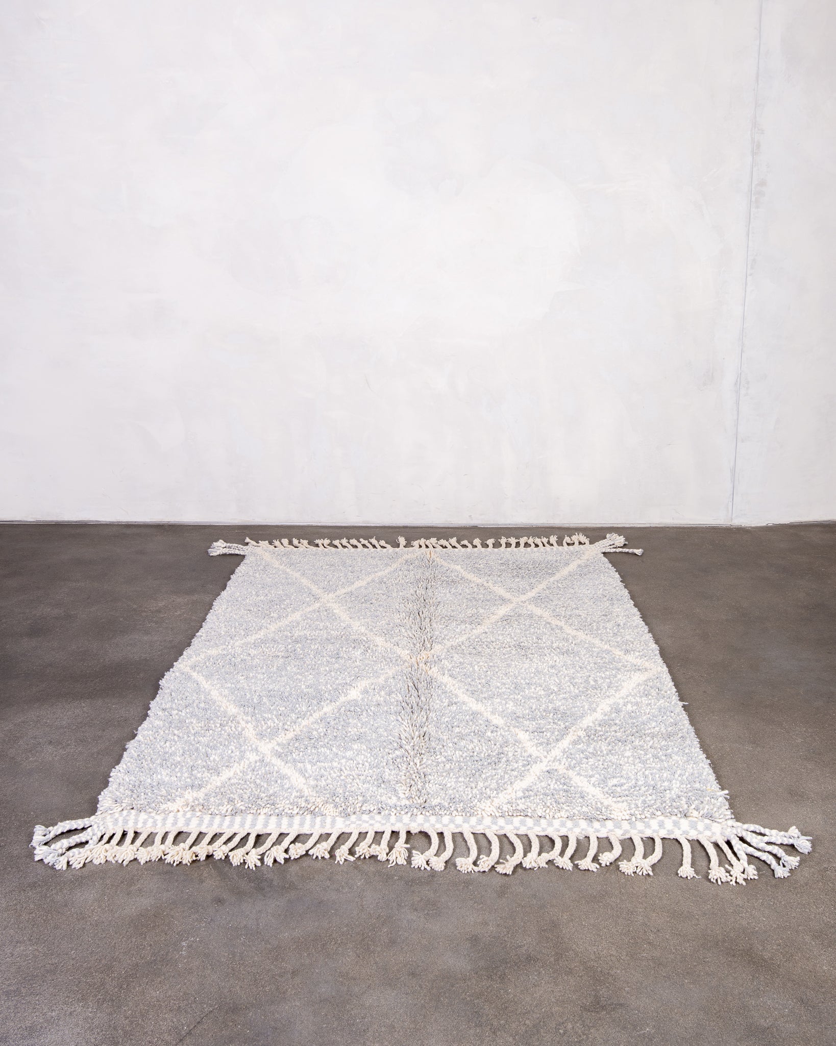 Modern designer handcrafted Berber rug from morocco Beniourain with beautiful colors and patterns